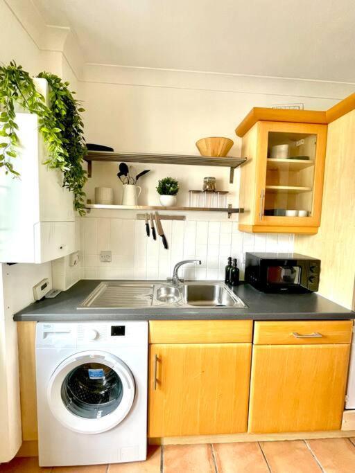 High-End 2 Bed Maisonette In Beaulieu Park Broomfield  エクステリア 写真